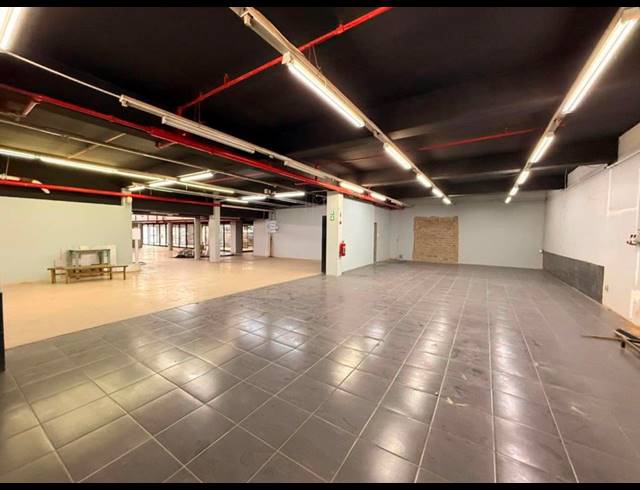 6,743M² INDUSTRIAL YARD FOR SALE IN UMBILO